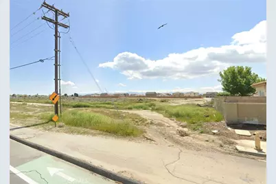 2126 E Avenue I, Lancaster, CA 93535 - Photo 1