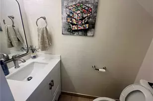 7301 Lennox Ave, Van Nuys, CA 91405 - Photo 12