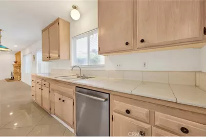 15901 Lassen Street, North Hills, CA 91343 - Photo 10