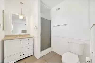 15901 Lassen Street, North Hills, CA 91343 - Photo 20