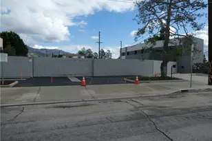 3500 N San Fernando Blvd, Burbank, CA 91505 - Photo 1