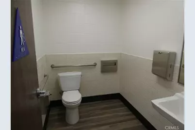 3500 N San Fernando Boulevard, Burbank, CA 91505 - Photo 16