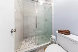 24430 Nicklaus Dr, Valencia, CA 91355 - Photo 38