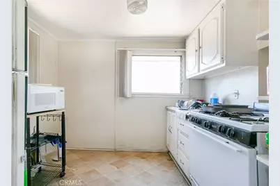 325 S Los Robles Avenue, Pasadena, CA 91101 - Photo 44