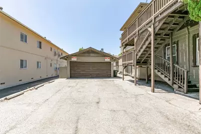 325 S Los Robles Avenue, Pasadena, CA 91101 - Photo 38