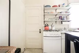 325 S Los Robles Ave, Pasadena, CA 91101 - Photo 52