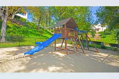 7901 Via Stefano, Burbank, CA 91504 - Photo 54