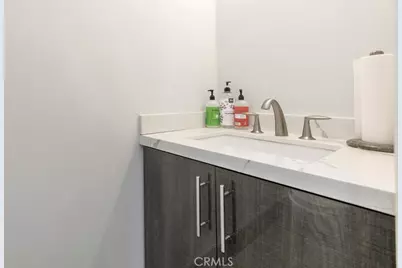 7901 Via Stefano, Burbank, CA 91504 - Photo 16