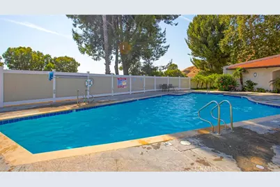 7901 Via Stefano, Burbank, CA 91504 - Photo 46