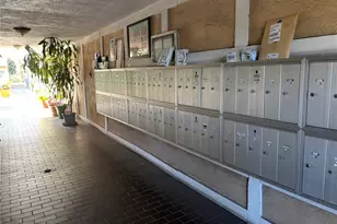 121 Sinclair Ave, Glendale, CA 91206 - Photo 18