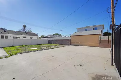 12317 Roscoe, Los Angeles, CA 91352 - Photo 32