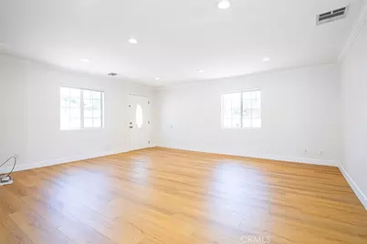 10531 Greenburn Avenue, Sunland, CA 91040 - Photo 16