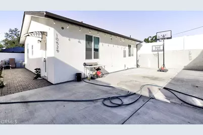 10531 Greenburn Avenue, Sunland, CA 91040 - Photo 50