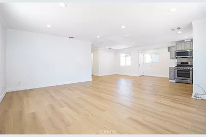 10531 Greenburn Avenue, Sunland, CA 91040 - Photo 14