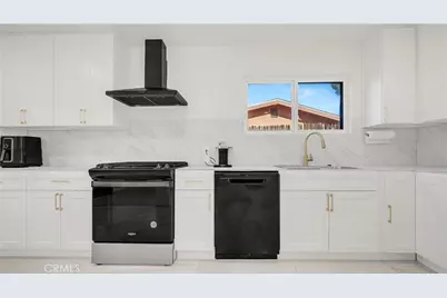 11200 Amestoy, Granada Hills, CA 91344 - Photo 16