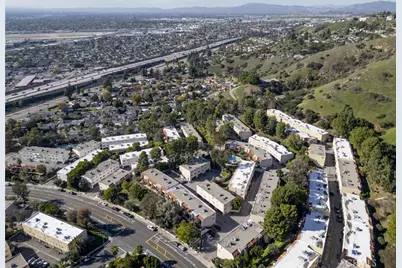 9775 Via Roma, Burbank, CA 91504 - Photo 38