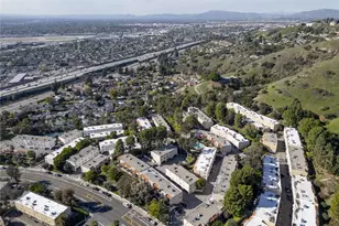 9775 Via Roma, Burbank, CA 91504 - Photo 38