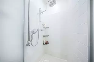 9775 Via Roma, Burbank, CA 91504 - Photo 26