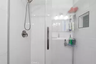 18645 Hatteras Street, Tarzana, CA 91356 - Photo 32