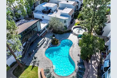 18645 Hatteras Street #230, Tarzana, CA 91356 - Photo 4