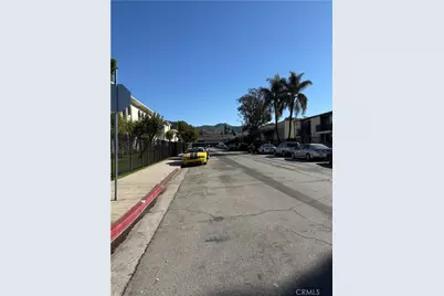 10749 New Haven #30, Los Angeles, CA 91352 - Photo 14