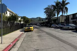 10749 New Haven, Los Angeles, CA 91352 - Photo 14