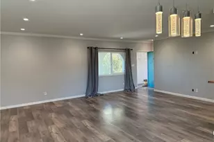 10749 New Haven, Los Angeles, CA 91352 - Photo 2