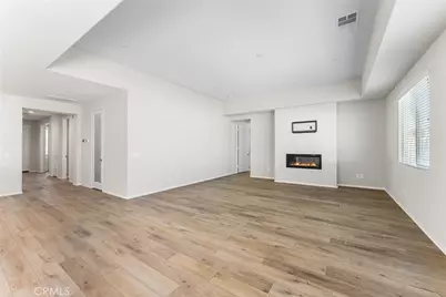 2107 Helconia Court, Palmdale, CA 93551 - Photo 10