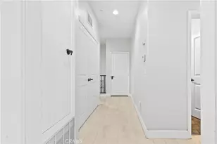 6920 Valmont, Tujunga, CA 91042 - Photo 48