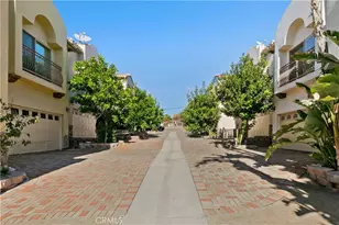 6920 Valmont, Tujunga, CA 91042 - Photo 6