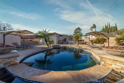 902 E Walnut Avenue, Burbank, CA 91501 - Photo 24