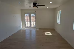 9878 Magnolia Ave, California City, CA 93505 - Photo 10