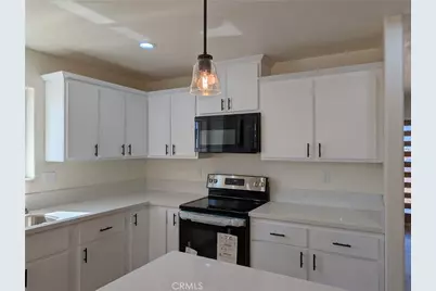 9878 Magnolia Avenue, California City, CA 93505 - Photo 6