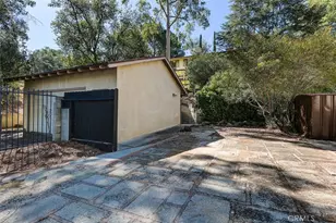 7951 Glenties Ln, Sunland, CA 91040 - Photo 38