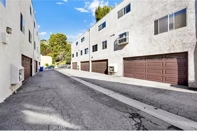 7764 Via Capri, Burbank, CA 91504 - Photo 26