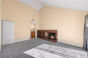 21054 Parthenia, Canoga Park, CA 91304 - Photo 32