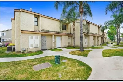 936 Fairway Drive #29, Colton, CA 92324 - Photo 2