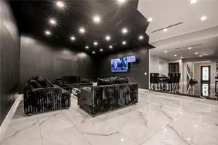 17800 Raymer St, Sherwood Forest, CA 91325 - Photo 18