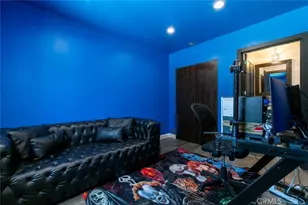 17800 Raymer St, Sherwood Forest, CA 91325 - Photo 24