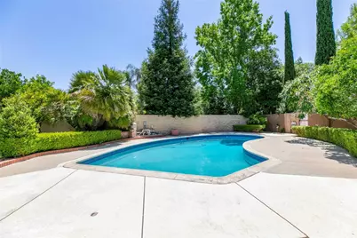 17800 Raymer Street, Sherwood Forest, CA 91325 - Photo 44