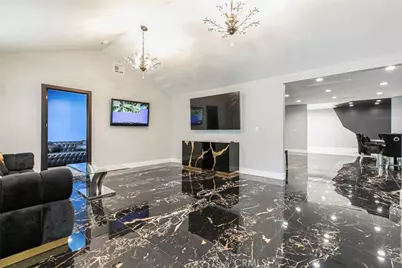 17800 Raymer Street, Sherwood Forest, CA 91325 - Photo 14