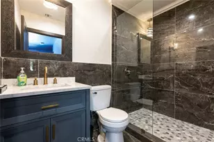 17800 Raymer St, Sherwood Forest, CA 91325 - Photo 26