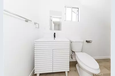 19314 Valerio, Reseda, CA 91335 - Photo 46