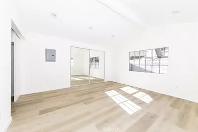 19314 Valerio, Reseda, CA 91335 - Photo 24