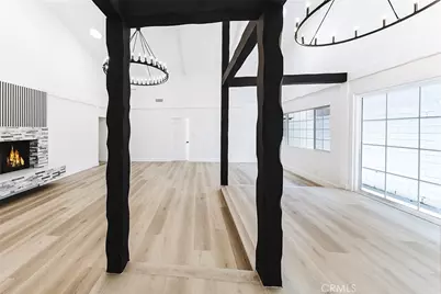 19314 Valerio, Reseda, CA 91335 - Photo 4