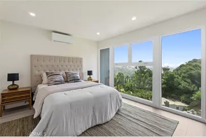 7010 Loyal Trail, Hollywood Hills, CA 90068 - Photo 2