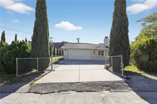 7680 Rockaway Ave, Yucca Valley, CA 92284 - Photo 6