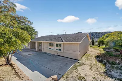 7680 Rockaway Avenue, Yucca Valley, CA 92284 - Photo 4