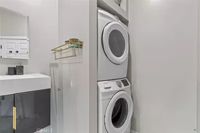 7406 Collett, Van Nuys, CA 91406 - Photo 10