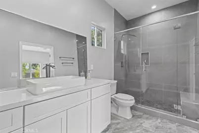 7406 Collett, Van Nuys, CA 91406 - Photo 14